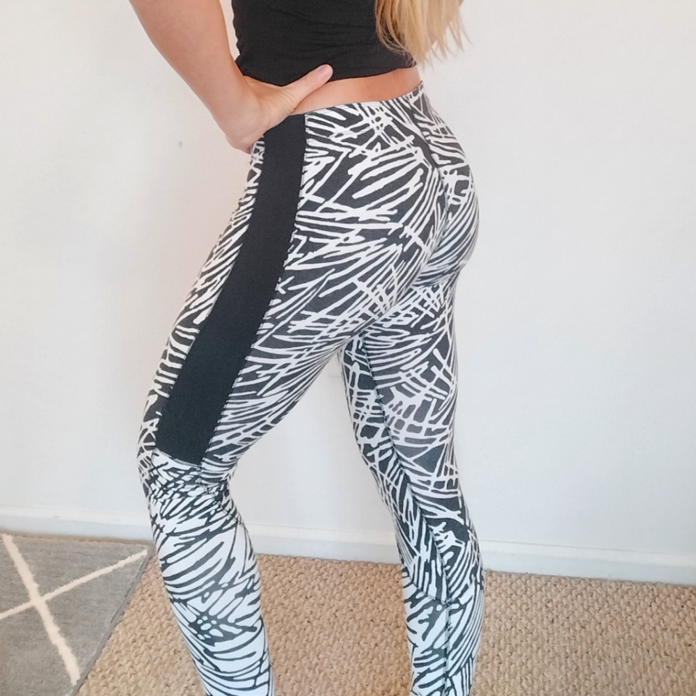 Nike Wild Black and White Tights